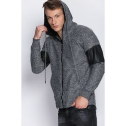 Szara Bluza Striving. Bluzy rozpinane męskie marki Born2be. Za 69.99 zł.