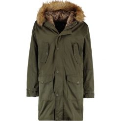 Bomboogie Parka oliv. Parki męskie marki Bomboogie. W wyprzedaży za 1,024.50 zł.