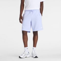 Spodenki męskie New Balance MS43903DYK – fioletowe. Fioletowe szorty sportowe męskie New Balance, bez wzorów, z bawełny, klasyczne. Za 169.99 zł.