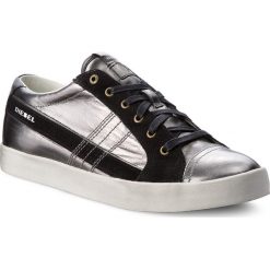 Sneakersy DIESEL - D-String Low Y01641 P1649 H1758 Gunmetal/Black. Buty sportowe na co dzień męskie marki Diesel. W wyprzedaży za 419.00 zł.