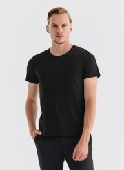 PAKO LORENTE – T-shirt P000B-TX-007-C-S. Czarne t-shirty męskie Pako Lorente, s, bez wzorów, z bawełny, bez kołnierzyka, bez ramiączek. Za 79.99 zł.