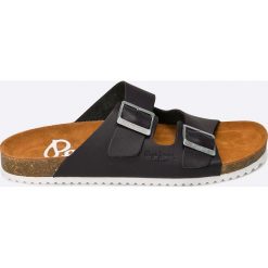 Pepe Jeans - Klapki. Klapki i japonki męskie Pepe Jeans. W wyprzedaży za 179.90 zł.