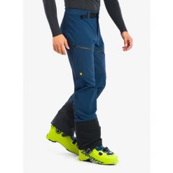 Spodnie skiturowe męskie Fjallraven Bergtagen Touring Trousers. Niebieskie spodnie narciarskie i snowboardowe męskie Fjällräven, bez wzorów, narciarskie. Za 1,001.99 zł.