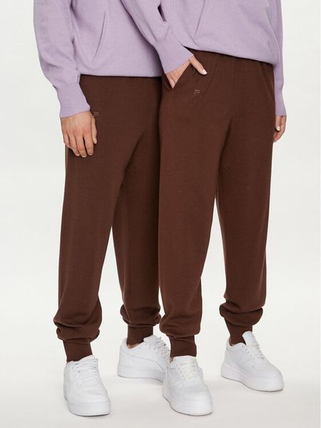 Pangaia Spodnie dresowe Merino Brązowy Regular Fit. Brązowe spodnie dresowe męskie Pangaia, bez wzorów, z dresówki. Za 429.99 zł.