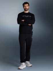 4F Bluza dresowa nierozpinana bez kaptura męska - czarna L. Czarne bluzy nierozpinane męskie 4f, l, bez wzorów, z dresówki, bez ramiączek, bez kaptura. Za 159.99 zł.