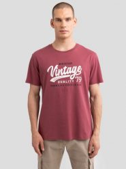 Koszulka męska z nadrukiem na piersi ciemnoróżowa Gralis 602. Czerwone t-shirty męskie Big Star, l, bez wzorów, z bawełny, bez kołnierzyka, bez ramiączek. W wyprzedaży za 59.99 zł.