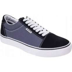 Męskie Zamszowe Buty Sportowe Osky. Czarne buty trekkingowe męskie IGUANA, bez wzorów, z zamszu, sportowe, bez obcasa, bez zapięcia. Za 207.99 zł.