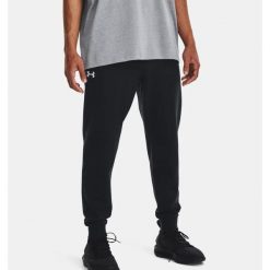 Spodnie fitness męskie Under Armour Rival Fleece Joggers. Czarne spodnie dresowe męskie Under Armour, bez wzorów, z dresówki. Za 149.99 zł.
