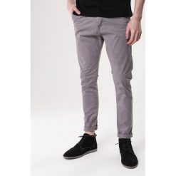 Khaki Spodnie Beau. Spodnie na co dzień męskie Born2be. Za 79.99 zł.