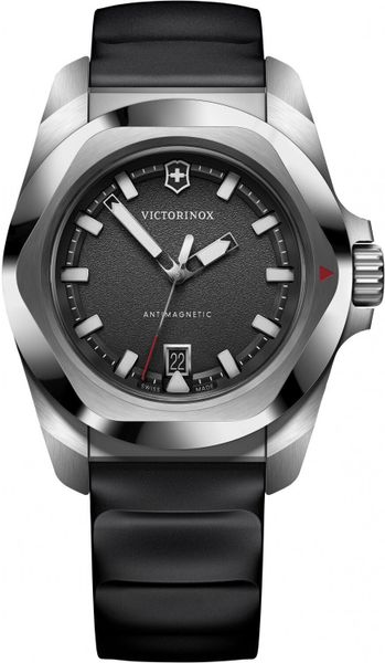 Zegarek męski Victorinox 242028 czarny. Czarne zegarki męskie VICTORINOX. Za 2,390.00 zł.