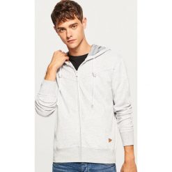 Bluza z kapturem - Jasny szar. Bluzy nierozpinane męskie marki Reserved. W wyprzedaży za 39.99 zł.