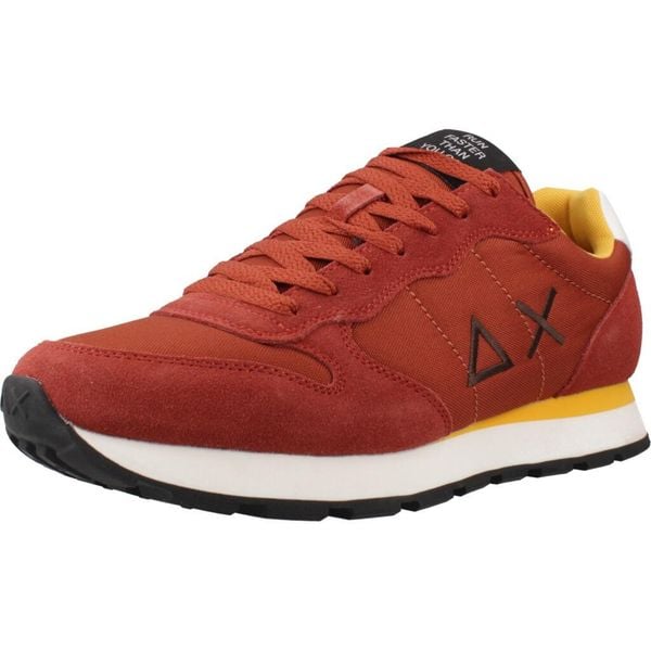 Buty SUN68 TOM SOLID Czerwony. Czerwone buty trekkingowe męskie SUN68, bez wzorów, ze skóry, sportowe, bez obcasa, bez zapięcia. Za 223.99 zł.