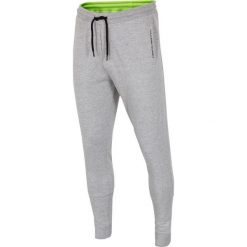 4f Spodnie męskie H4L17-SPMD002 szare r. S. Szare spodnie dresowe męskie 4f. Za 129.90 zł.