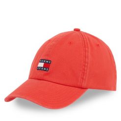 Czapka z daszkiem Tommy Jeans. Czerwone czapki męskie Tommy Jeans, bez wzorów, z jeansu. Za 89.99 zł.