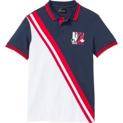 Shirt polo w sportowym stylu bonprix ciemnoniebiesko-biało-czerwony z nadrukiem. Koszulki polo męskie marki bonprix. Za 59.99 zł.