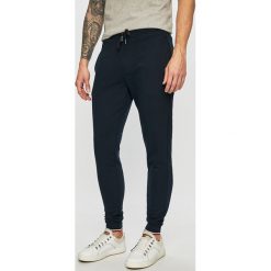 Tommy Hilfiger - Spodnie. Spodnie na co dzień męskie marki Tommy Hilfiger. Za 599.90 zł.