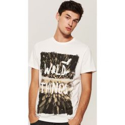 T-shirt z nadrukiem - Kremowy. Białe t-shirty męskie House, z nadrukiem. Za 39.99 zł.