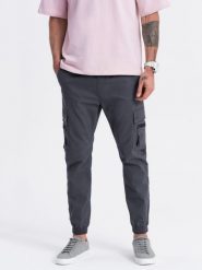 Męskie spodnie JOGGERY z zapinanymi kieszeniami cargo - grafitowe V3 - Rozmiar: L. Szare spodnie na co dzień męskie Ombre Clothing, bez wzorów, z bawełny. W wyprzedaży za 134.99 zł.