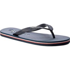 Japonki PEPE JEANS - Swimming 2.0 PMS70035 Marine 585. Niebieskie klapki i japonki męskie marki Pepe Jeans, z jeansu. Za 89.00 zł.