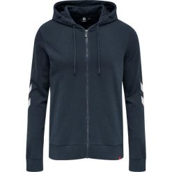 Bluza z kapturem i zamkiem błyskawicznym Hummel Legacy Plus. Niebieskie bluzy z kapturem męskie HUMMEL, m, bez wzorów, z kapturem. Za 220.00 zł.