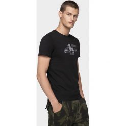 T-shirt męski TSM077 - głęboka czerń. T-shirty męskie 4f. W wyprzedaży za 49.99 zł.