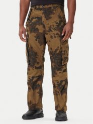 G-Star Raw Spodnie materiałowe R-3N D25224-D553 Zielony Straight Fit. Zielone spodnie na co dzień męskie G-Star Raw, bez wzorów, z bawełny, retro. Za 559.99 zł.