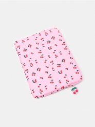 Torba na laptopa z motywem wiśni - różowy. Czerwone torby na laptopa męskie Sinsay, bez wzorów. Za 25.99 zł.