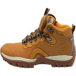 Buty męskie DC Navigator Winter. Brązowe buty trekkingowe męskie DC Shoes, bez wzorów, sportowe, bez obcasa, bez zapięcia. Za 590.00 zł.