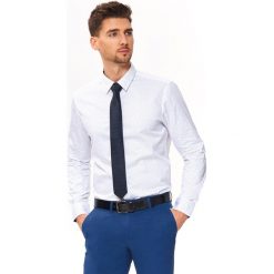 KOSZULA WE WZÓR REGULARNA. Koszule męskie marki TOP SECRET. W wyprzedaży za 39.99 zł.