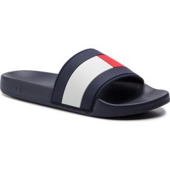 Klapki TOMMY HILFIGER - Essential Flag Pool Slide FM0FM02327 RWB 020. Klapki i japonki męskie Tommy Hilfiger. Za 179.00 zł.
