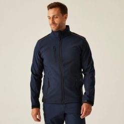 Softshell roboczy męski Sandstorm. Czerwone kurtki softshell męskie Regatta, m, bez wzorów, z softshellu, bez kaptura, trekkingowe. Za 299.99 zł.