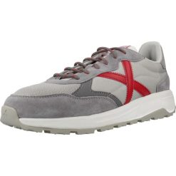 Buty MUNICH BABEL 15 Szary. Szare buty trekkingowe męskie Munich, bez wzorów, ze skóry, bez zapięcia. Za 385.99 zł.