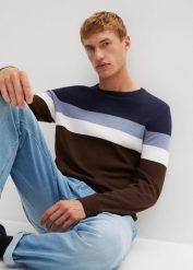 Sweter z dzianiny o splocie drobnych oczek, we wzór colourblocking, z bawełny. Niebieskie swetry męskie bonprix, bez wzorów, z bawełny, bez kołnierzyka, bez ramiączek. Za 112.99 zł.