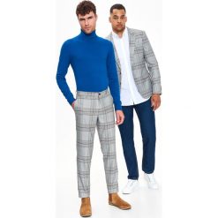 SPODNIE MĘSKIE W MODNĄ KRATĘ. Eleganckie spodnie męskie marki TOP SECRET. W wyprzedaży za 79.99 zł.