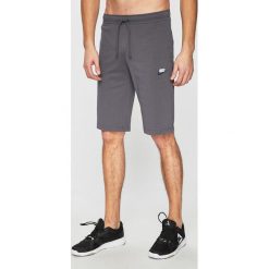 Nike Sportswear - Szorty. Szorty sportowe męskie marki Nike Sportswear. Za 99.90 zł.