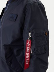 Alpha Industries Kurtka bomber MA-1 TTC Two Tone 126101 Granatowy Regular Fit. Niebieskie kurtki męskie Alpha Industries, m, bez wzorów, z syntetyku, bez ramiączek, bez kaptura. Za 649.99 zł.