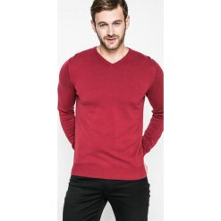 Medicine - Sweter Lord and Master. Czerwone swetry męskie MEDICINE, z bawełny, z okrągłym kołnierzem, z krótkim rękawem. W wyprzedaży za 59.90 zł.