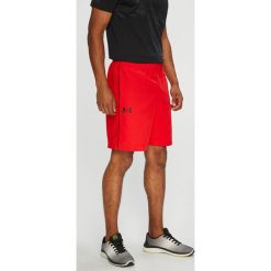 Under Armour - Szorty Woven Graphic. Szorty sportowe męskie marki Under Armour. W wyprzedaży za 99.90 zł.