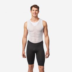 Spodenki rowerowe szosowe męskie Triban Essentiel. Czarne szorty sportowe męskie TRIBAN, bez wzorów, z materiału, sportowe. Za 39.99 zł.