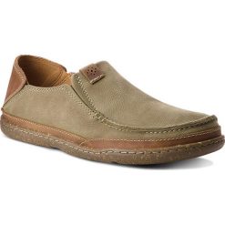 Półbuty CLARKS - Trapell Form 261150617 Olive Nubuck. Codzienne półbuty męskie marki Giacomo Conti. W wyprzedaży za 229.00 zł.