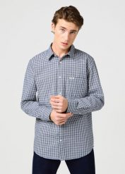 MESKA KOSZULA WRANGLER 1 PKT SHIRT NAVY GINGHAM 112362904. Niebieskie koszule męskie Wrangler, xl, bez wzorów, bez kołnierzyka, bez ramiączek. Za 169.99 zł.