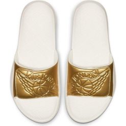 Klapki kąpielowe Air Jordan Hydro 7 - AA2517-107 52.5. Białe klapki i japonki męskie Jordan, bez wzorów. Za 196.90 zł.