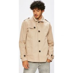 Ochnik - Płaszcz. Płaszcze męskie marki New Balance. W wyprzedaży za 269.90 zł.