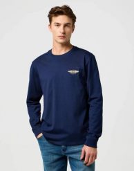 MESKA KOSZULKA WRANGLER LS AMERICANA TEE NAVY 112371469. Niebieskie koszulki męskie z długim rękawem Wrangler, xxl, bez wzorów, bez kołnierzyka, bez ramiączek. Za 99.99 zł.