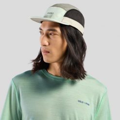 Czapka z daszkiem ODLO Performance Light. Zielone czapki męskie Odlo, bez wzorów, sportowe. Za 159.99 zł.