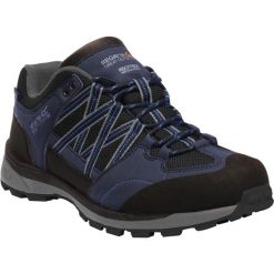 Buty trekkingowe dla mężczyzn Regatta SAMARIS II LOW. Niebieskie buty trekkingowe męskie Regatta, bez wzorów, bez zapięcia. Za 249.99 zł.