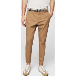 Mango Man - Spodnie Prato2. Eleganckie spodnie męskie marki Mango Man. W wyprzedaży za 69.90 zł.