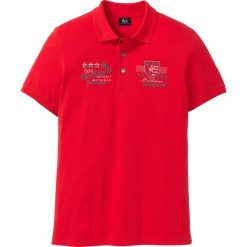 Shirt polo z nadrukiem bonprix truskawkowy. Koszulki polo męskie marki bonprix. Za 44.99 zł.