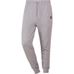 BOSS CASUAL STRIKER Spodnie treningowe light pastel grey. Spodnie dresowe męskie marki BOSS CASUAL. Za 539.00 zł.