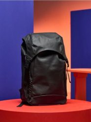 Plecak z regulowanymi szelkami - czarny. Czarne plecaki męskie Sinsay, bez wzorów. Za 59.99 zł.